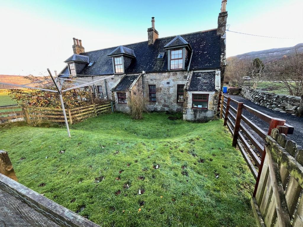 Quirky Highland Cottage With Stunning Views Fearn Lodge Exterior foto